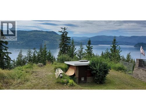 5190 Celista Place, Celista, BC 