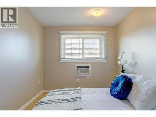 3304 35 Avenue Unit# 415, Vernon, BC - Indoor Photo Showing Bedroom