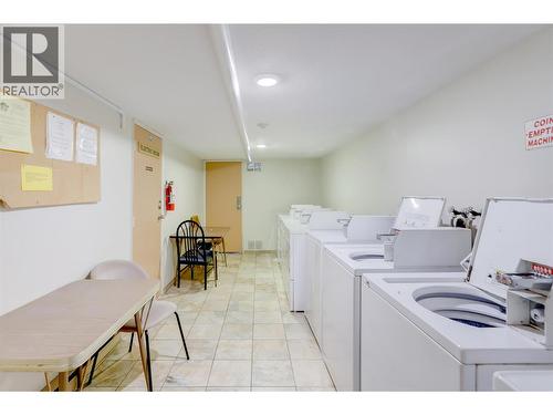 3304 35 Avenue Unit# 415, Vernon, BC - Indoor Photo Showing Laundry Room