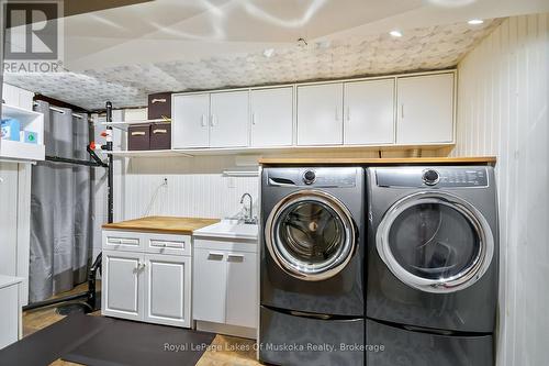 lower laundry room - 2 Leslie Drive W, Bracebridge (Monck (Bracebridge)), ON - Indoor Photo Showing Laundry Room