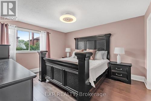 1221 Creekside Drive, Oakville, ON - Indoor Photo Showing Bedroom