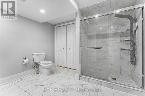 1221 Creekside Drive, Oakville, ON - Indoor Photo Showing Bathroom
