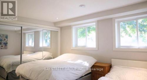 5173 Rice Lake Drive N, Hamilton Township, ON - Indoor Photo Showing Bedroom