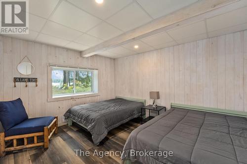 1032 Lakeshore Drive S, Bracebridge (Oakley), ON - Indoor Photo Showing Bedroom
