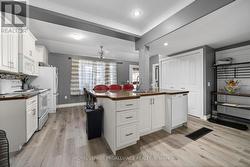 Main House - Kitchen - 