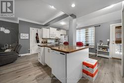 Main House - Kitchen - 