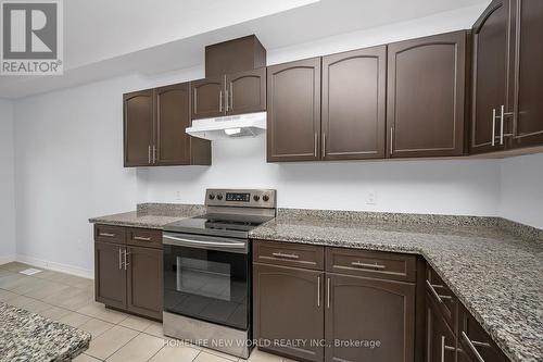 79 Sonoma Valley Crescent, Hamilton, ON - Indoor Photo Showing Kitchen