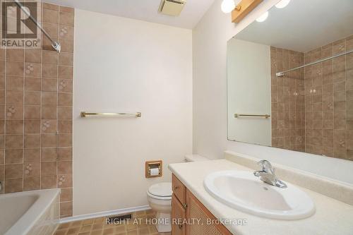 82 Nestow Drive, Ottawa, ON - Indoor Photo Showing Bathroom