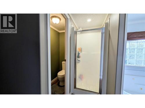 4811 Crescentwood Drive, Edgewater, BC - Indoor Photo Showing Other Room