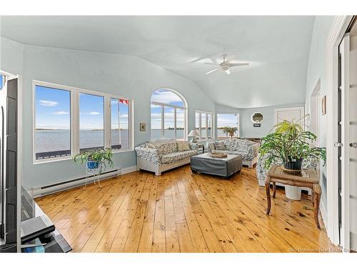 260 Belle Isle St, Shediac, NB 