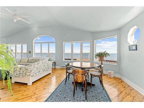 260 Belle Isle St, Shediac, NB 