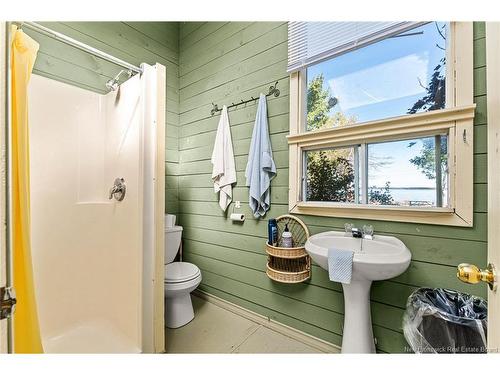 260 Belle Isle St, Shediac, NB 