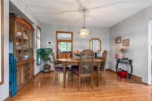 419 Main St, Oakbank, MB 