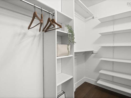 1 Glenbourne Court, Halifax, NS 