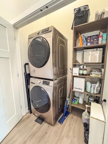 193 Shadow Mountain Boulevard, Cranbrook, BC - Indoor Photo Showing Laundry Room