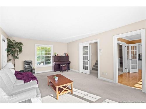 18 Hillview St, Upper Kingsclear, NB 