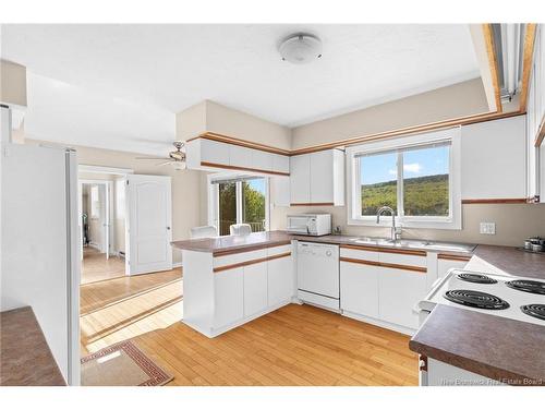 18 Hillview St, Upper Kingsclear, NB 