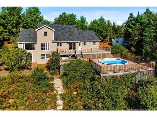 18 Hillview St, Upper Kingsclear, NB 