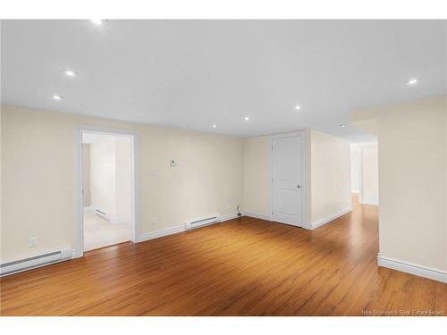 18 Hillview St, Upper Kingsclear, NB 