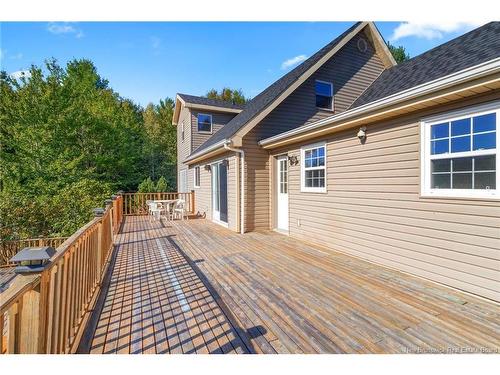 18 Hillview St, Upper Kingsclear, NB 