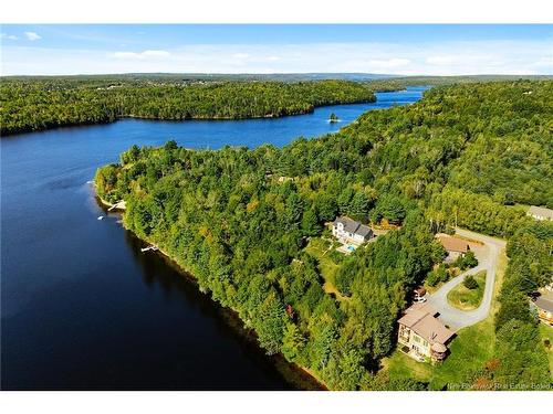 18 Hillview St, Upper Kingsclear, NB 