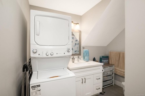 2838 Sooke Lake Rd, Langford, BC 