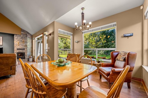 2435 Charleville Rd, Campbell River, BC 