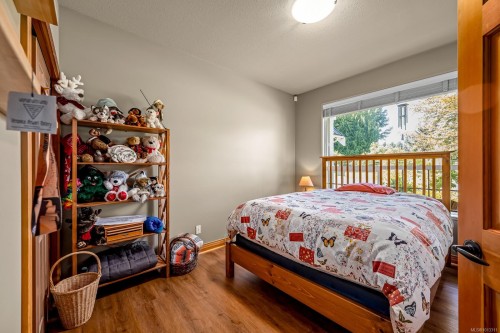 2435 Charleville Rd, Campbell River, BC 