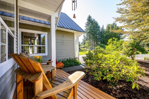 2435 Charleville Rd, Campbell River, BC 