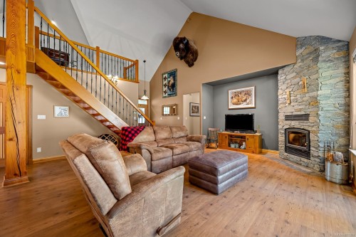 2435 Charleville Rd, Campbell River, BC 