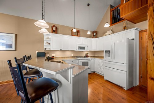 2435 Charleville Rd, Campbell River, BC 