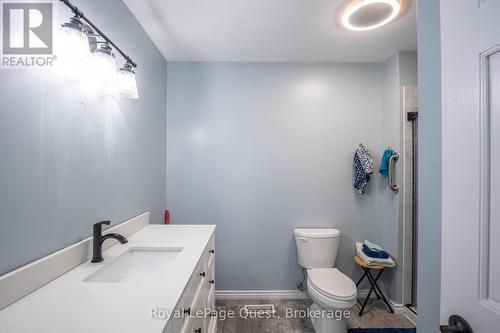 Primary Ensuite - 2070 Hawley Road, Severn (Marchmont), ON - Indoor Photo Showing Bathroom