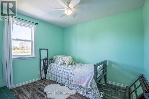 2070 Hawley Road, Severn (Marchmont), ON - Indoor Photo Showing Bedroom