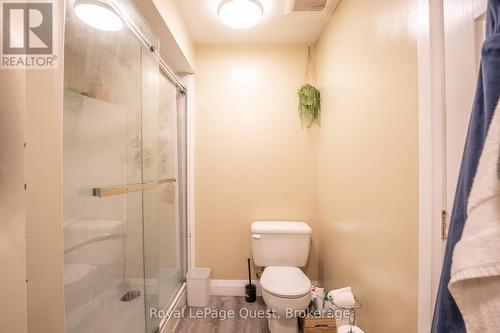 2070 Hawley Road, Severn (Marchmont), ON - Indoor Photo Showing Bathroom