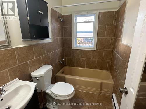 245 Mattawa Street, North Bay (West End), ON - Indoor Photo Showing Bathroom
