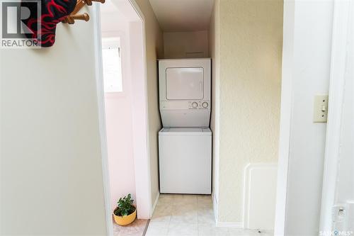 414 3Rd Street E, Wynyard, SK - Indoor Photo Showing Laundry Room