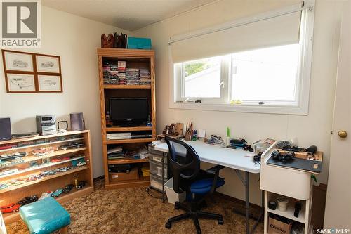 414 3Rd Street E, Wynyard, SK - Indoor Photo Showing Office