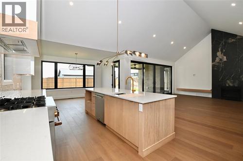3464 Paul Crescent, Plympton-Wyoming, ON - Indoor Photo Showing Kitchen