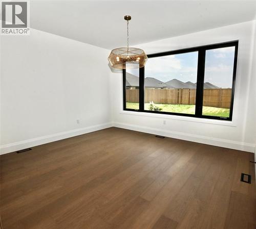 3464 Paul Crescent, Plympton-Wyoming, ON - Indoor Photo Showing Other Room