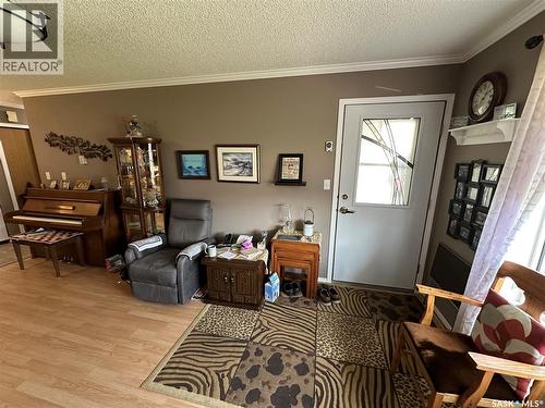 12 5004 5Th Street, Rosthern, SK - Indoor