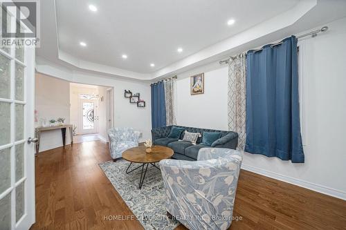 366 Porter Drive, Woodstock, ON - Indoor Photo Showing Living Room