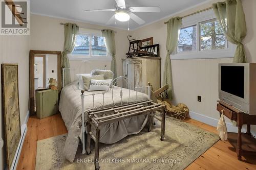 75573 Elliott Street, Bluewater (Bayfield), ON - Indoor Photo Showing Bedroom