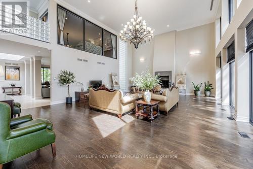 5 Abrams Place, Toronto, ON - Indoor Photo Showing Living Room