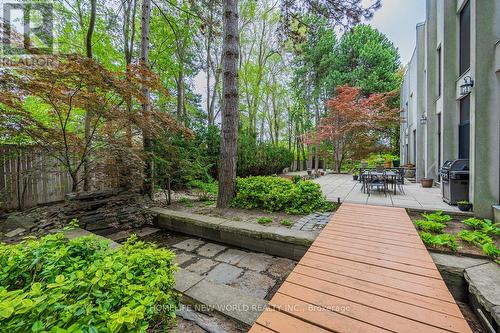 5 Abrams Place, Toronto, ON - Outdoor