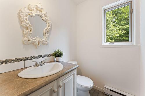 Salle d'eau - 35 Rue Bergeron E., Granby, QC - Indoor Photo Showing Bathroom