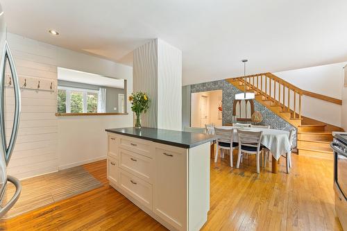 Cuisine - 35 Rue Bergeron E., Granby, QC - Indoor