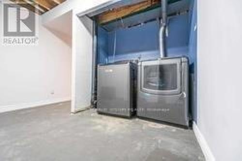 145 Chestnut Street N, Cambridge, ON - Indoor