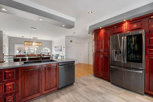 Kitchen - 13382 Rue St-Michel, Mirabel, QC - Indoor Photo Showing Kitchen With Double Sink