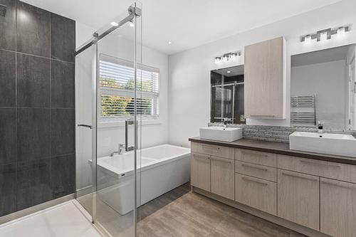 Bedroom - 43 Rue Molière, Saint-Jean-Sur-Richelieu, QC - Indoor Photo Showing Bedroom