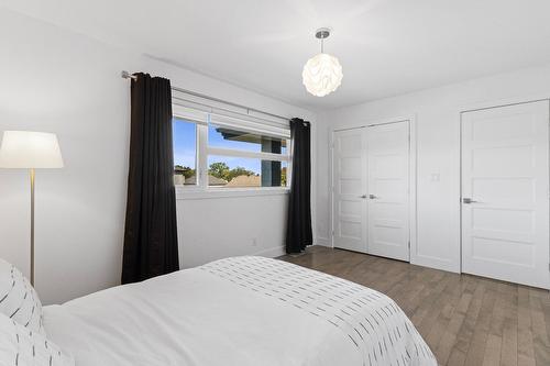 Ensuite bathroom - 43 Rue Molière, Saint-Jean-Sur-Richelieu, QC - Indoor Photo Showing Bathroom